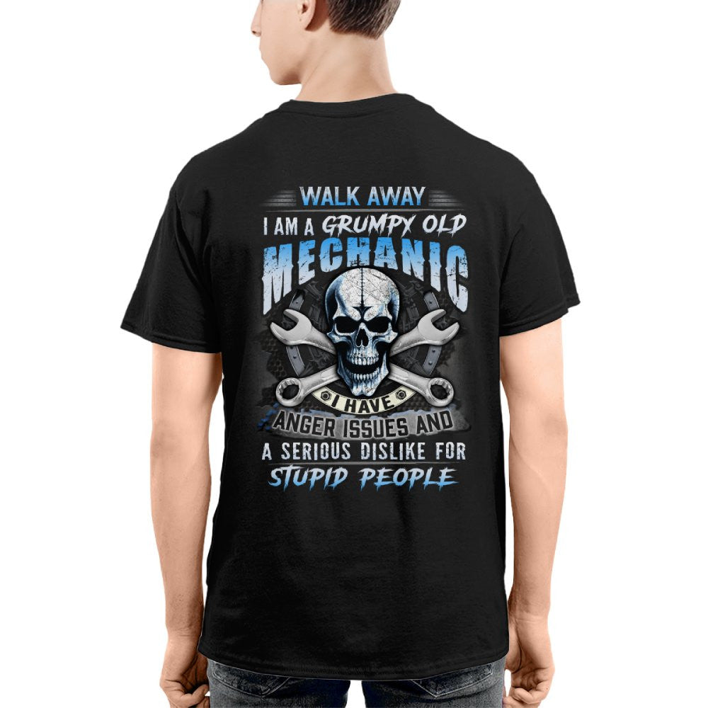 ANGERISSUES17-MECHANIC - grunx260804-0175