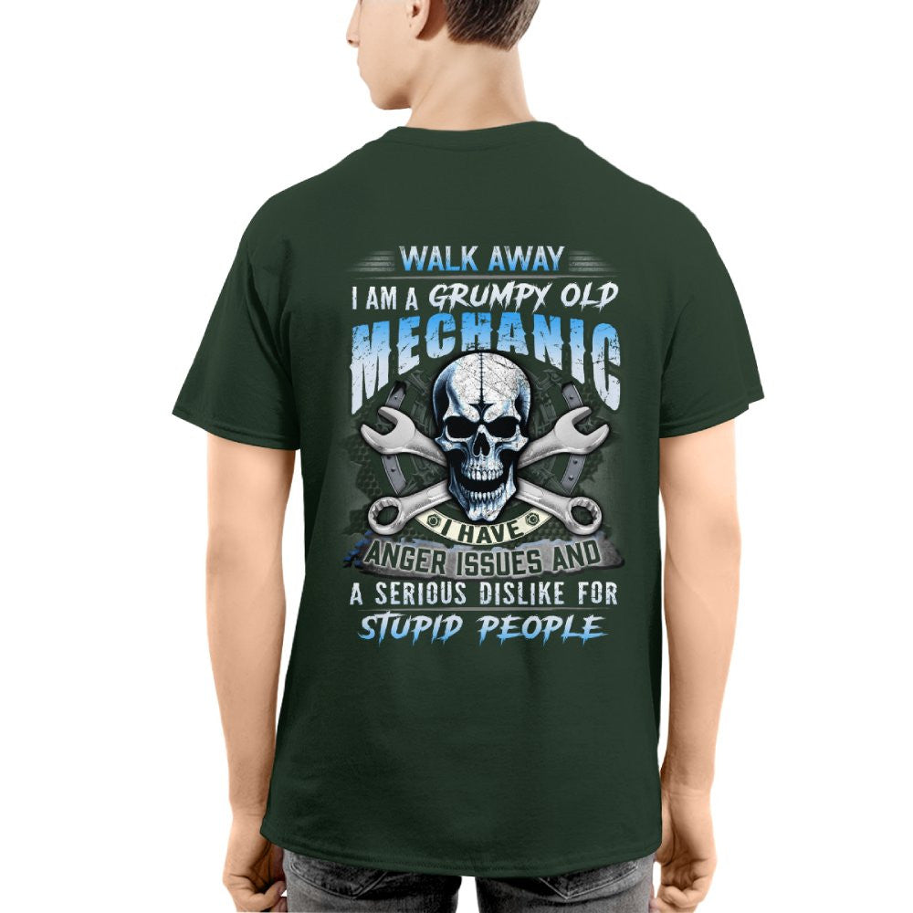 ANGERISSUES17-MECHANIC - grunx260804-0175