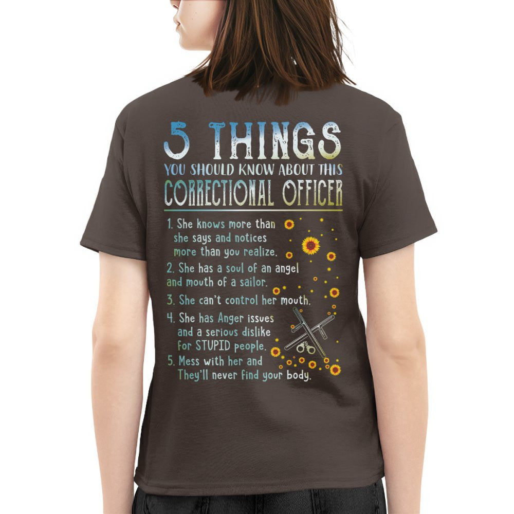 5 Things You Should Know About This Correctional Officer - Funny Design T-Shirt, Hoodie & More - grunx260804-0056