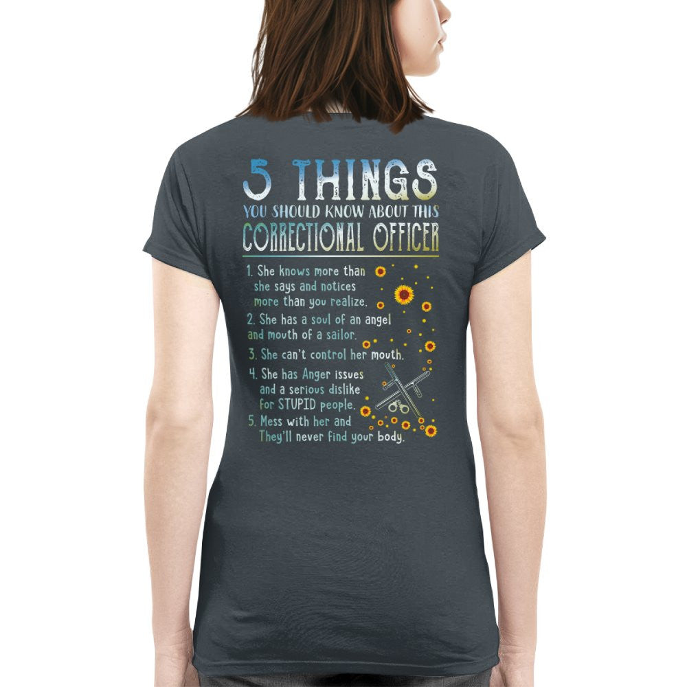 5 Things You Should Know About This Correctional Officer - Funny Design T-Shirt, Hoodie & More - grunx260804-0056