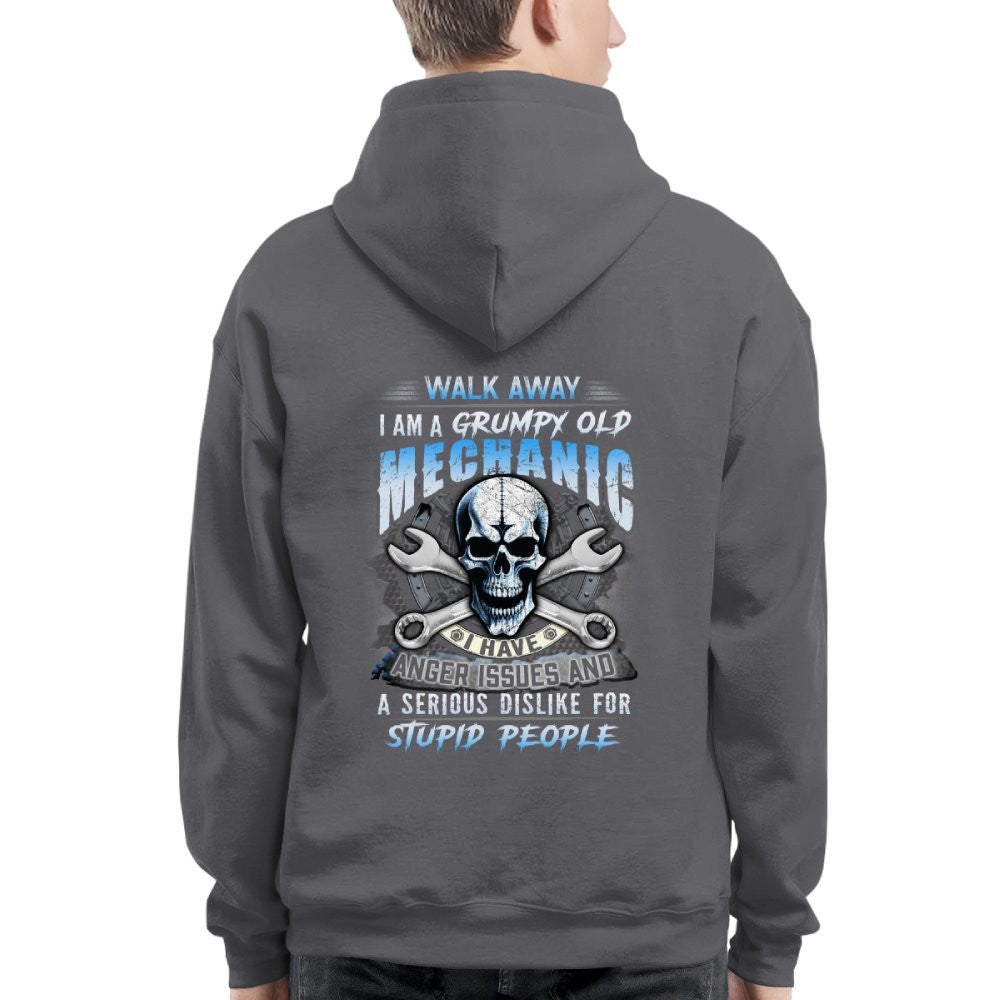 ANGERISSUES17-MECHANIC - grunx260804-0175