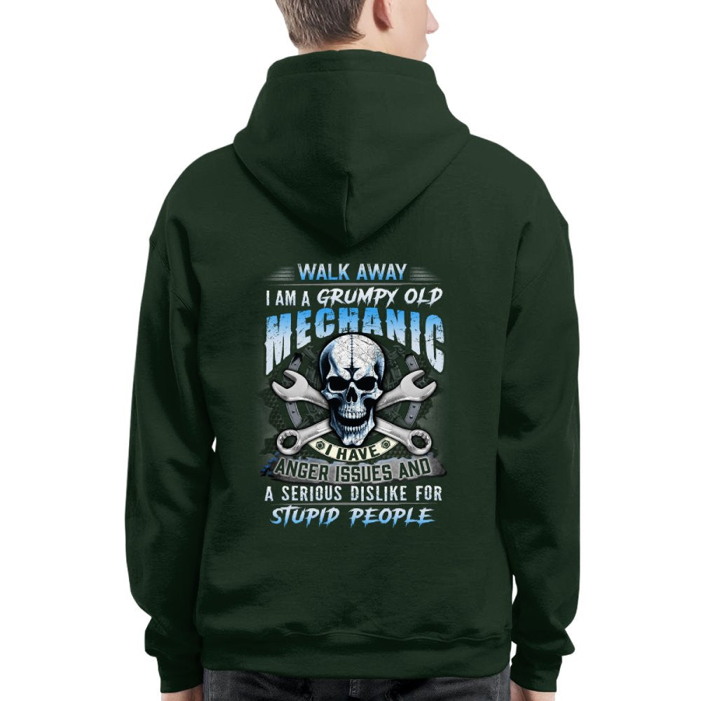 ANGERISSUES17-MECHANIC - grunx260804-0175