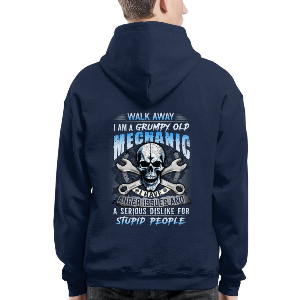 ANGERISSUES17-MECHANIC - grunx260804-0175