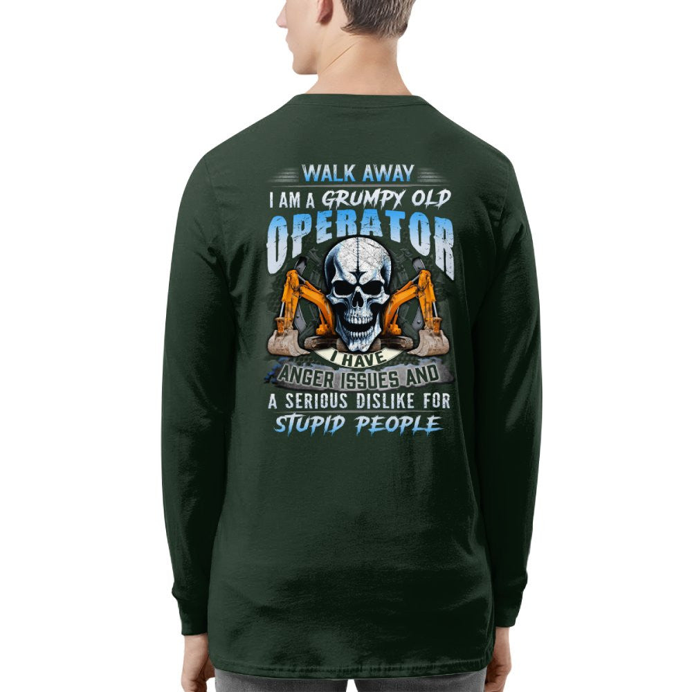 ANGERISSUES17-OPERATOR - grunx260804-0176